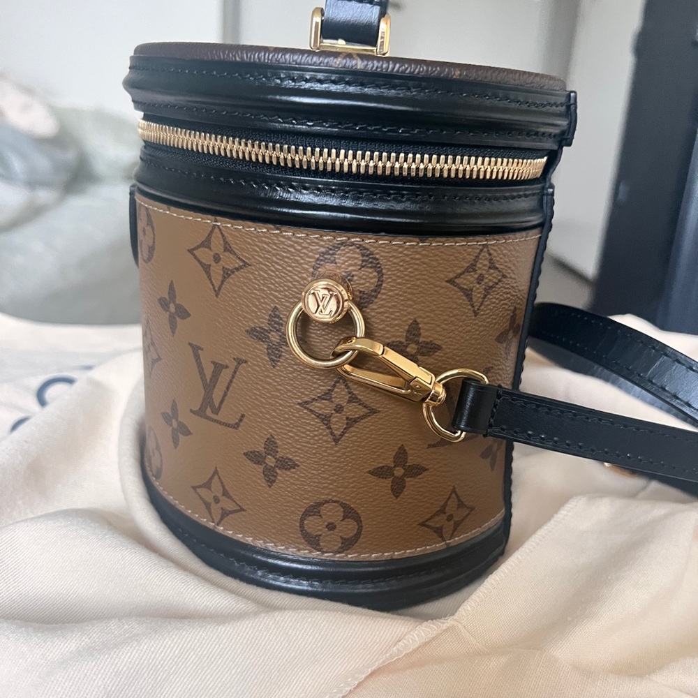 Louis Vuitton Cannes Monogram handbag - Picture 5 of 9